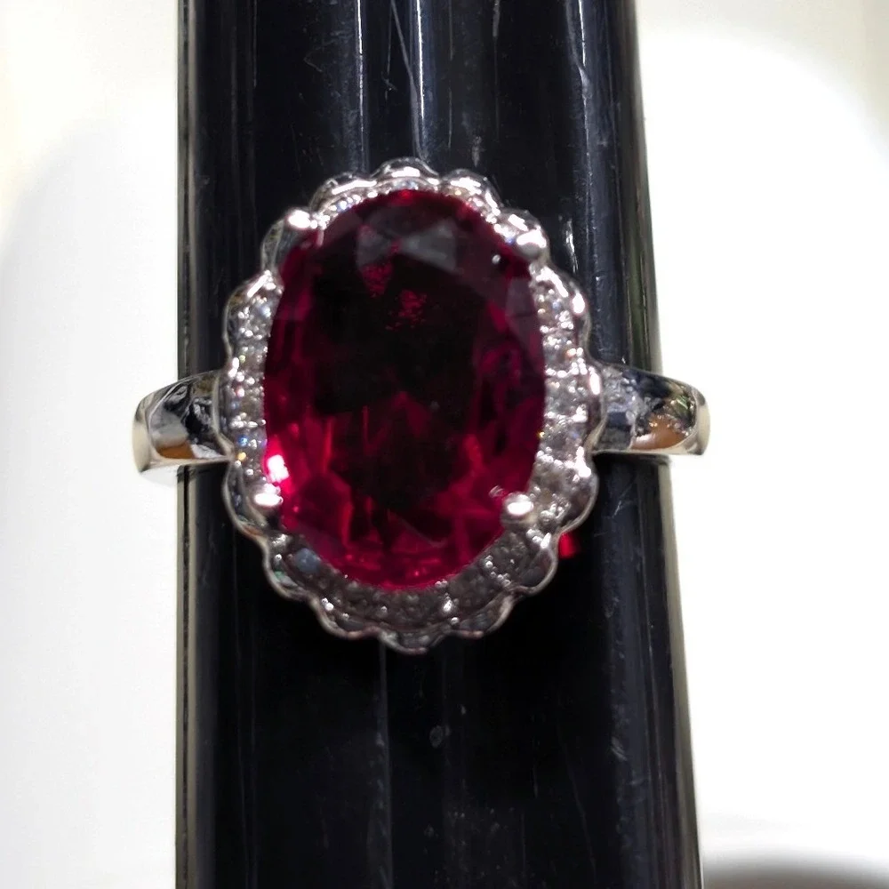 New 925 Marked Red Stone Halo Ring Plus‎ Size 9.5 SilverTone Oval Rhinestones